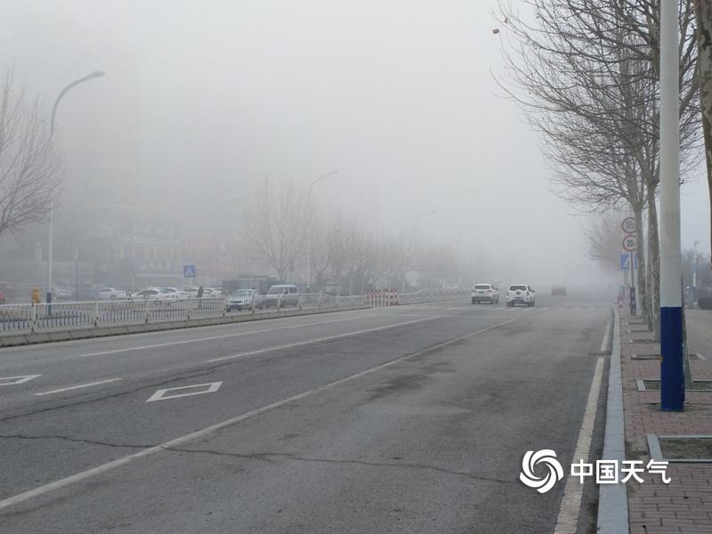 The government launched a campaign to encourage people to get vaccinated against the flu