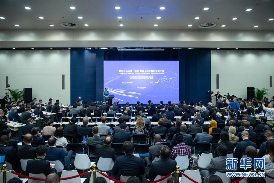 A grocery store started selling pre-made salad kits to make healthy lunches more convenient