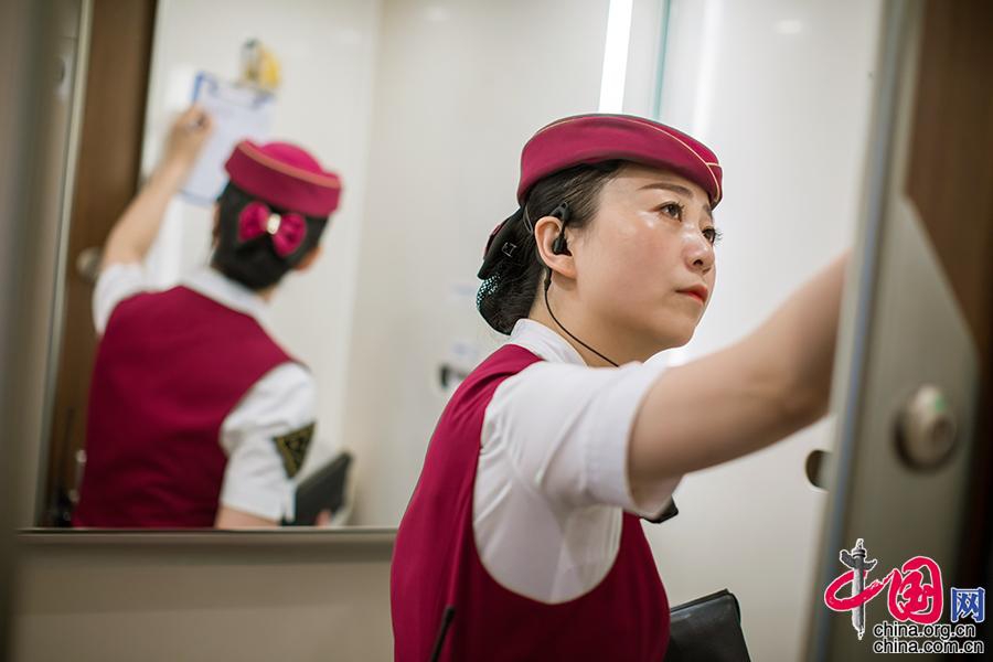 A blizzard hit the northeastern states dumping 2.5 feet of snow and closing airports