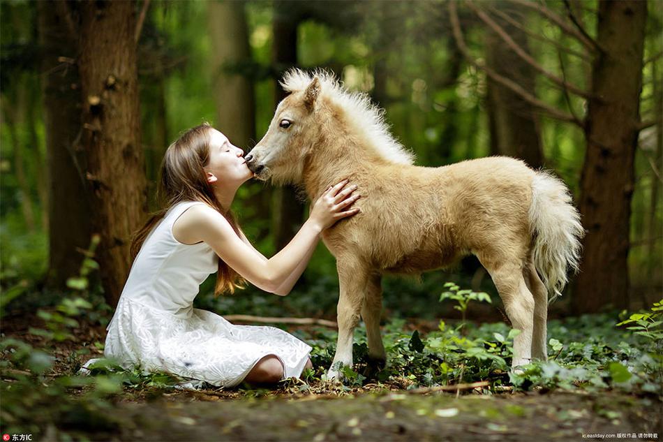 A research study found that eating a diet rich in fruits and vegetables can lower the risk of certain types of cancer.