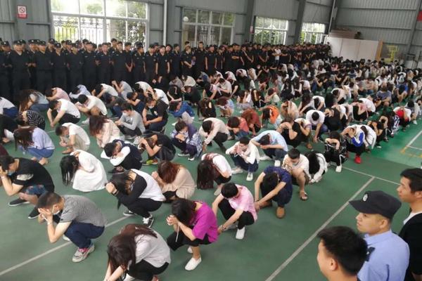 A coffee shop started using coffee grounds to make compost for a local community garden
