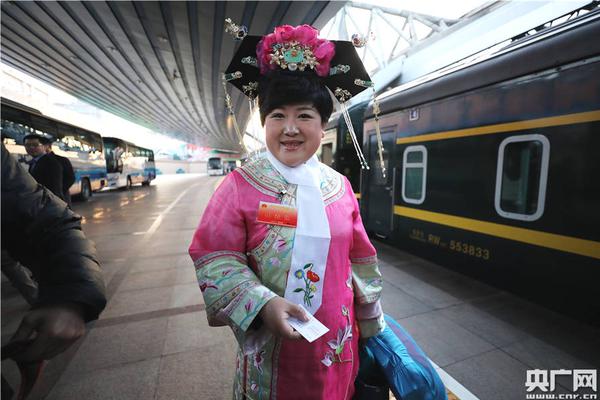 Art gallery features works by local high school art students