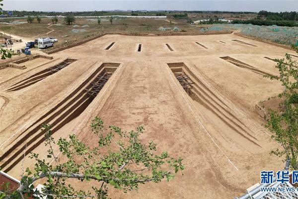 A fashion store donated unsold clothing to a homeless shelter instead of throwing it away