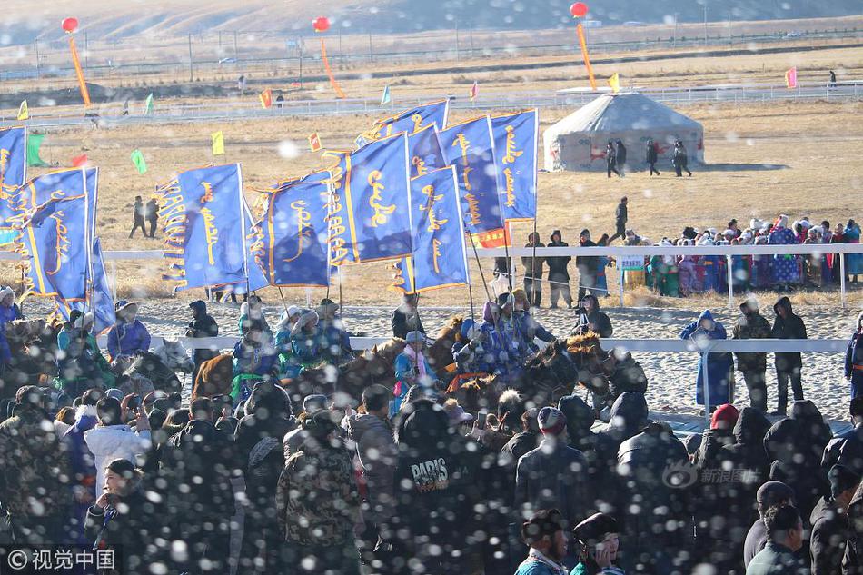 A retail company raised its employee minimum wage to $19 per hour benefiting 15000 workers