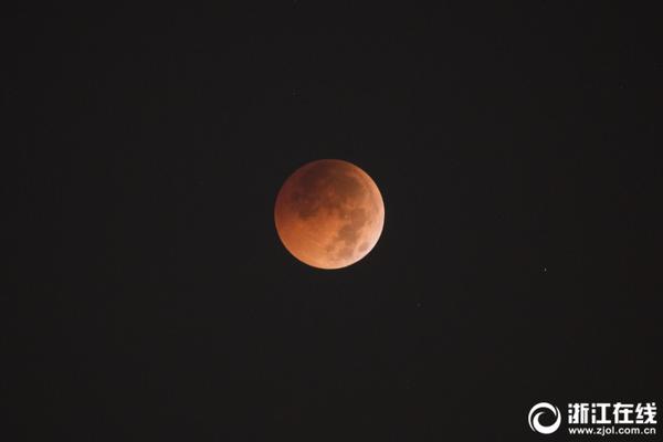 Coast guard rescues boaters caught in storm off northern coast