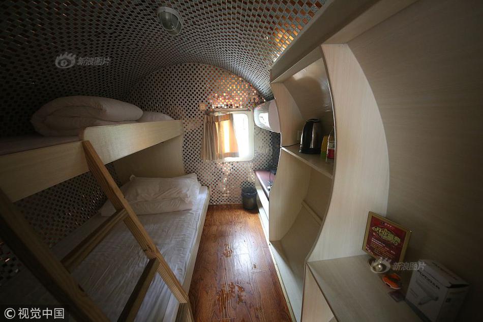 A singer released a new single that became a top hit on music charts worldwide