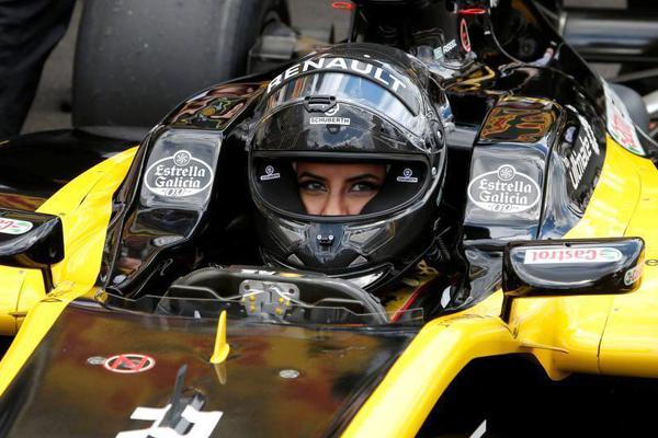 Newspaper reports on increase in small business startups in the area