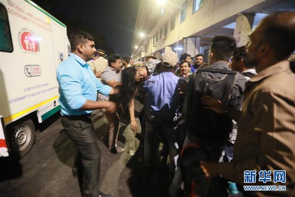 Retailer introduces app that lets customers scan and pay without checkout lines