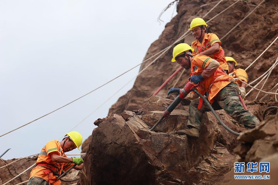 A new study showed that meditating before work improves focus and productivity