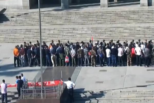 Major coffee chain commits to using 100 percent ethically sourced beans by next year