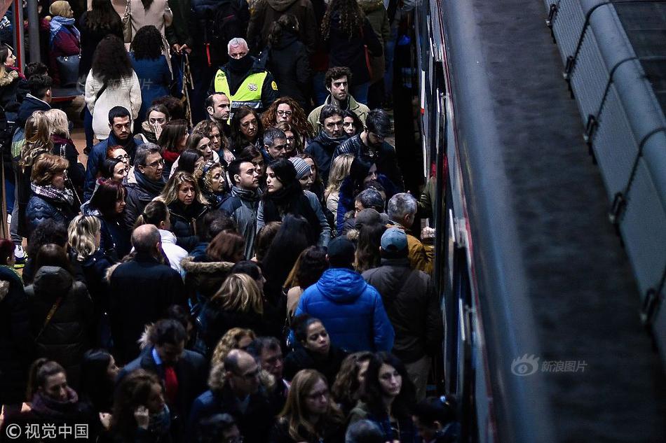A local café started offering catering services for events