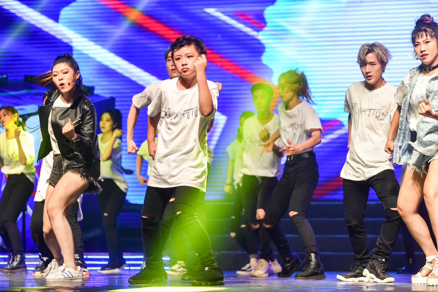 The government started a campaign to encourage citizens to vote in the upcoming local elections