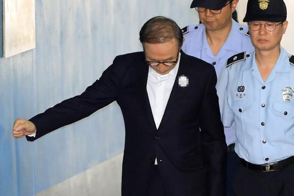 Volunteers helped paint and repair a community center in a low-income neighborhood