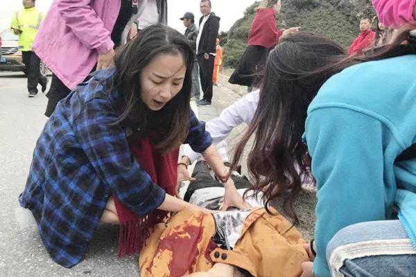 A golfer set a new course record with a score of 61 during a professional tournament