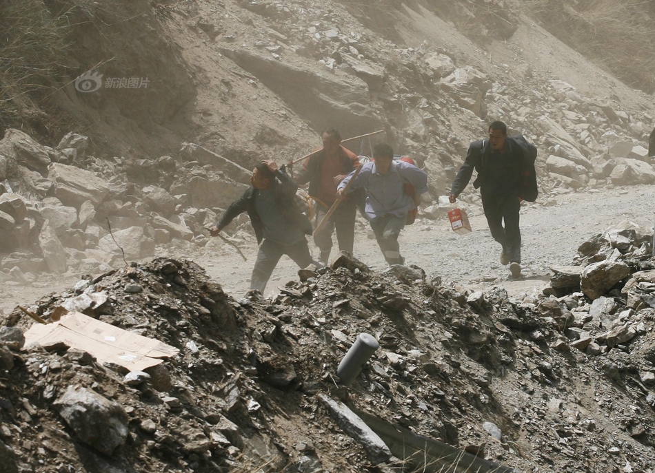 Weather conditions increased the risk of wildfires in the western part of the country