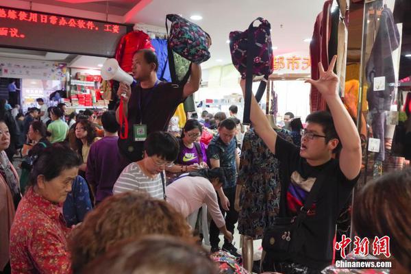 Firefighters conduct fire safety workshops in elementary schools this month