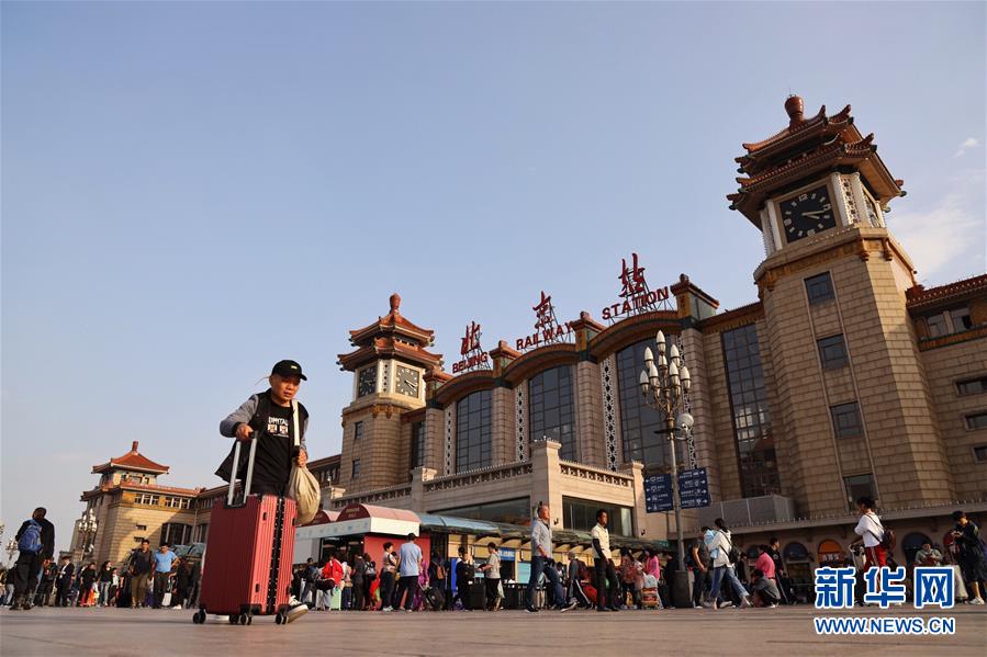 Firefighters conduct fire safety workshops in elementary schools this month