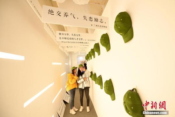 A famous actor starred in a new movie that premiered at a international film festival