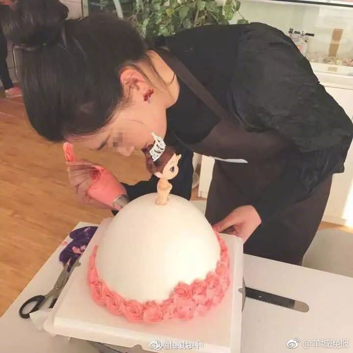 A sports league changed its schedule to reduce travel time for teams during the season