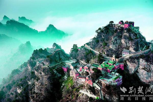 A farmers market added a section for local honey and bee products