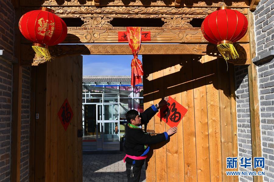 A new shopping mall opened to the public with many famous brand stores