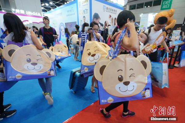 A school started a garden club where students grow vegetables to sell at the farmers market