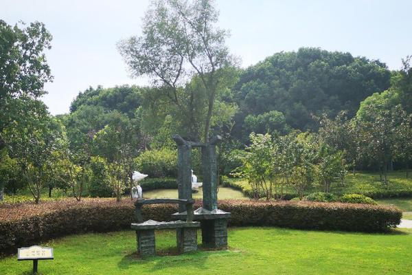 A major retail company announced it will offer free shipping on all online orders regardless of the purchase amount