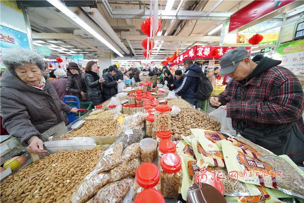 A fire department conducted a water rescue drill on a local lake