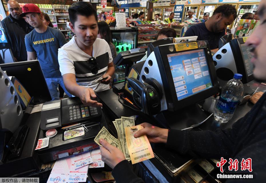 The government launched a campaign to promote tourism in small towns with historic sites