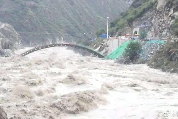 A severe thunderstorm hit the city damaging trees and power lines and delaying airport flights