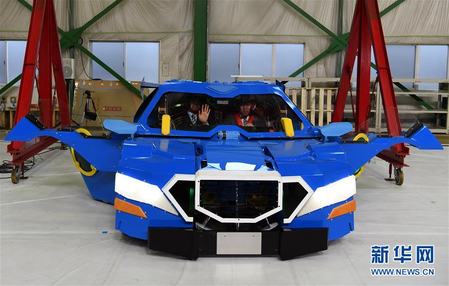 A bookstore hosted an author Q&A event that drew over 120 attendees interested in fantasy novels