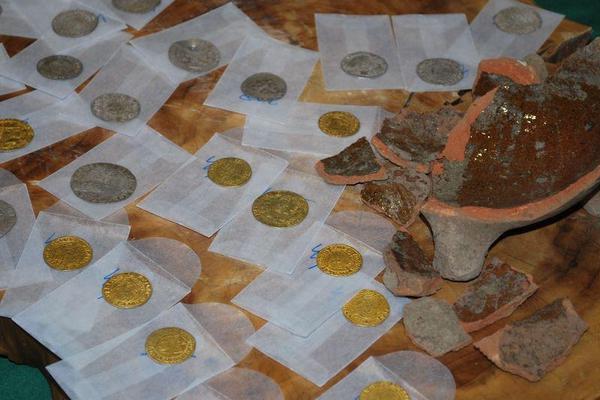 The central bank announced it would inject $6 billion into the economy to support small businesses