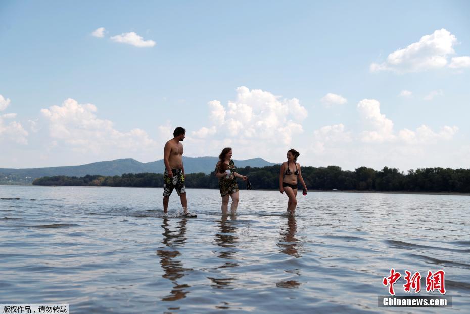 Car company unveils electric SUV with range of over 300 miles on single charge