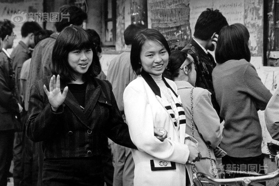 Medical researchers found that regular swimming can improve lung capacity by 15%