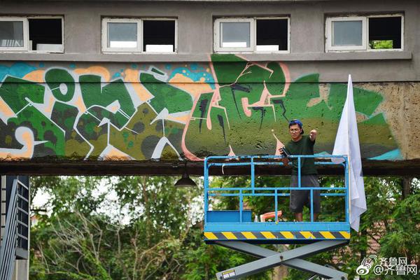 Biologists develop new pesticide that targets pests without harming bees