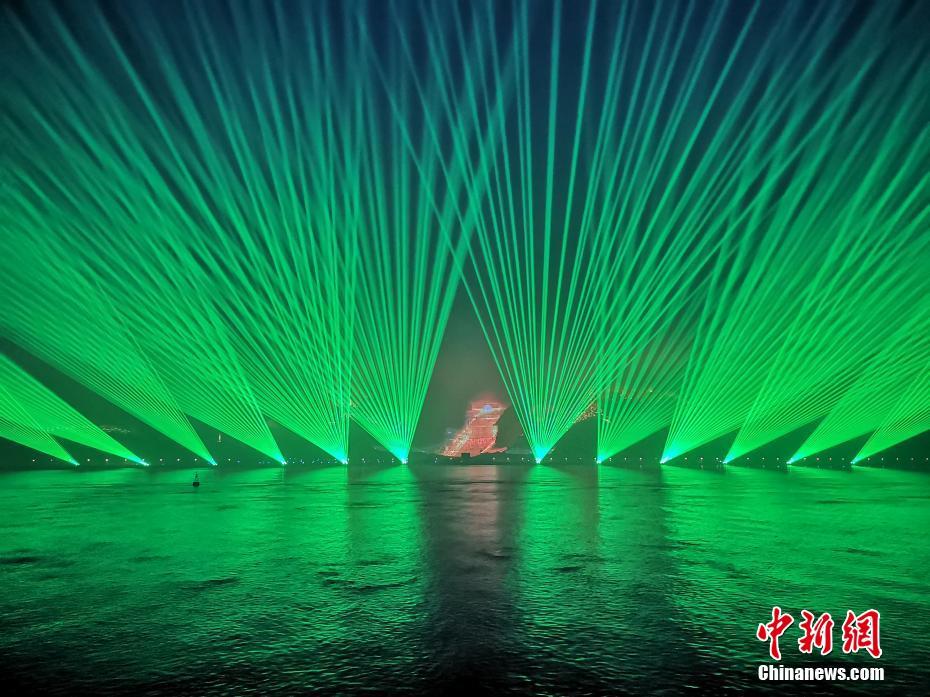 Doctors developed a new non-surgical treatment for back pain using ultrasound technology