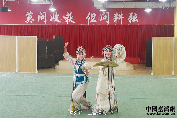 The government released a report showing improved air quality in urban areas