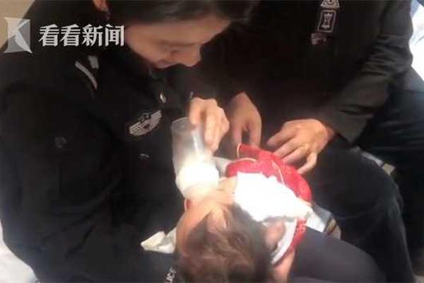 The police department launched an app that lets users report traffic violations with photos