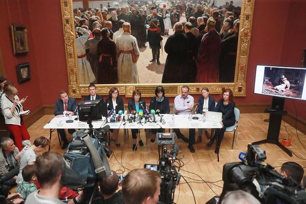 Local businesses hosted a craft fair where artisans sold handmade jewelry and pottery