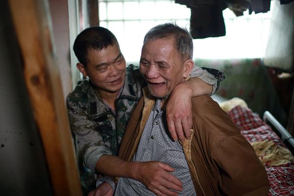 The local zoo planned to build a new aviary for its collection of rare birds