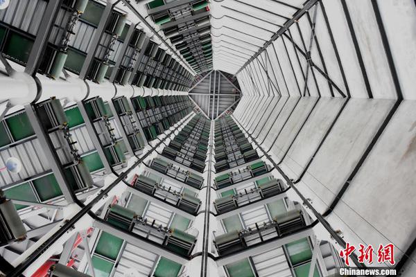 Scientists developed a new type of battery that can charge electric vehicles in under 30 minutes