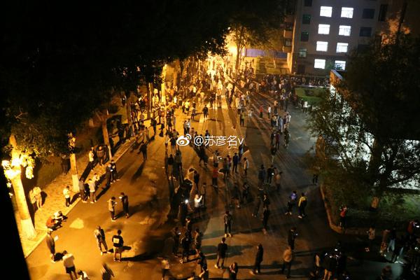 The government launched a campaign to encourage parents to vaccinate their children against whooping cough