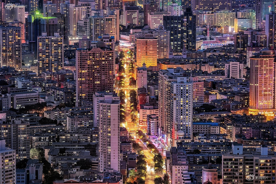 Local farmers markets started selling homemade jams and preserves made from local fruits