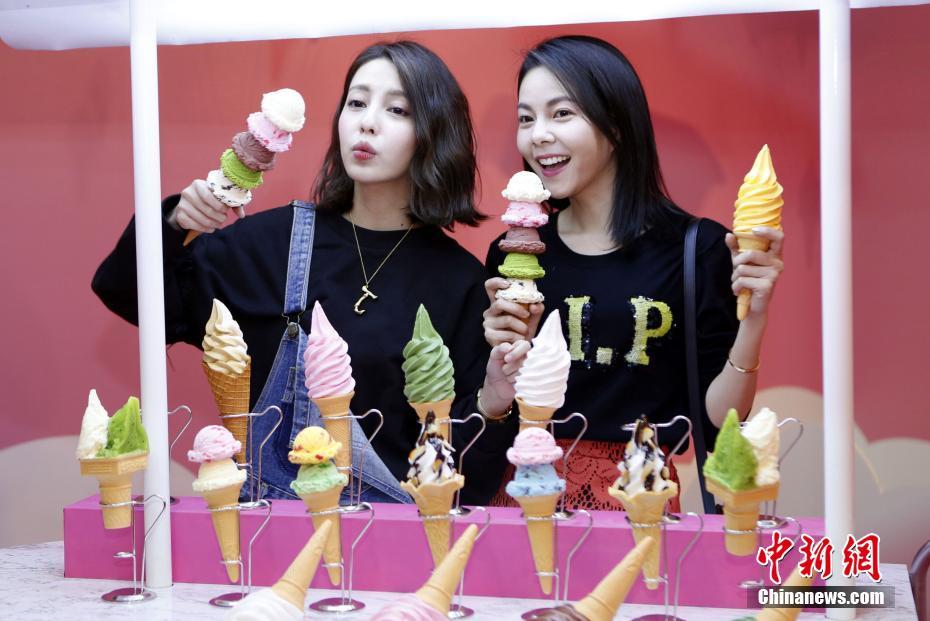 The city council approved plans to build a new skate park in a community park