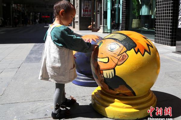 Bakery makes low carb bread for customers on special diets