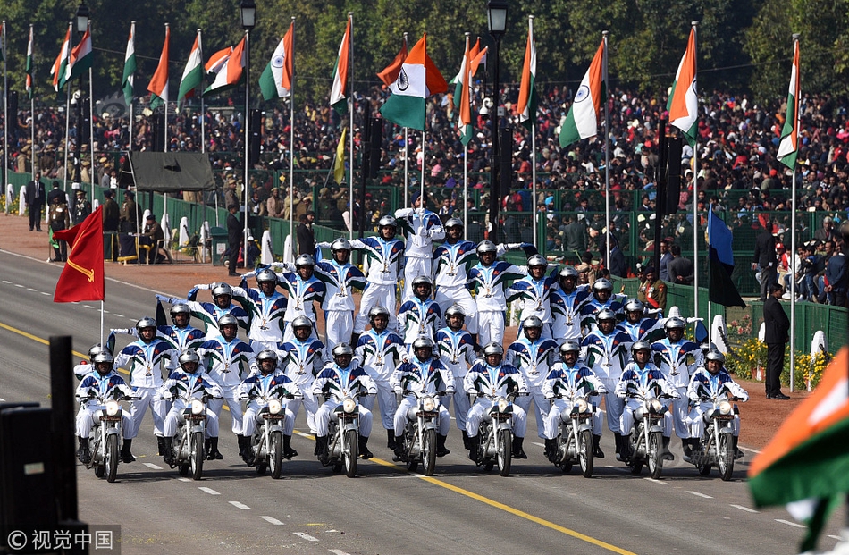 A community organized a charity auction that raised $8000 for an animal shelter