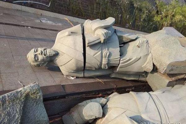 A study showed that drinking water before meals can help with weight management