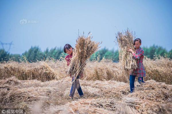 Firefighters rescue three people from apartment fire in downtown area
