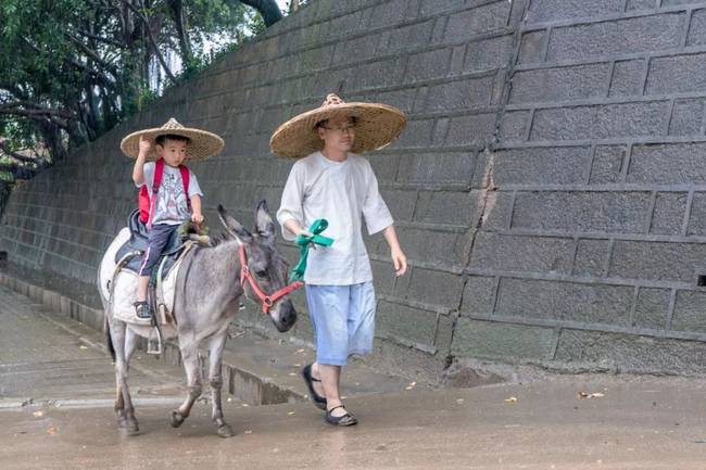 Scientists found that spending time in nature reduces symptoms of attention deficit disorder