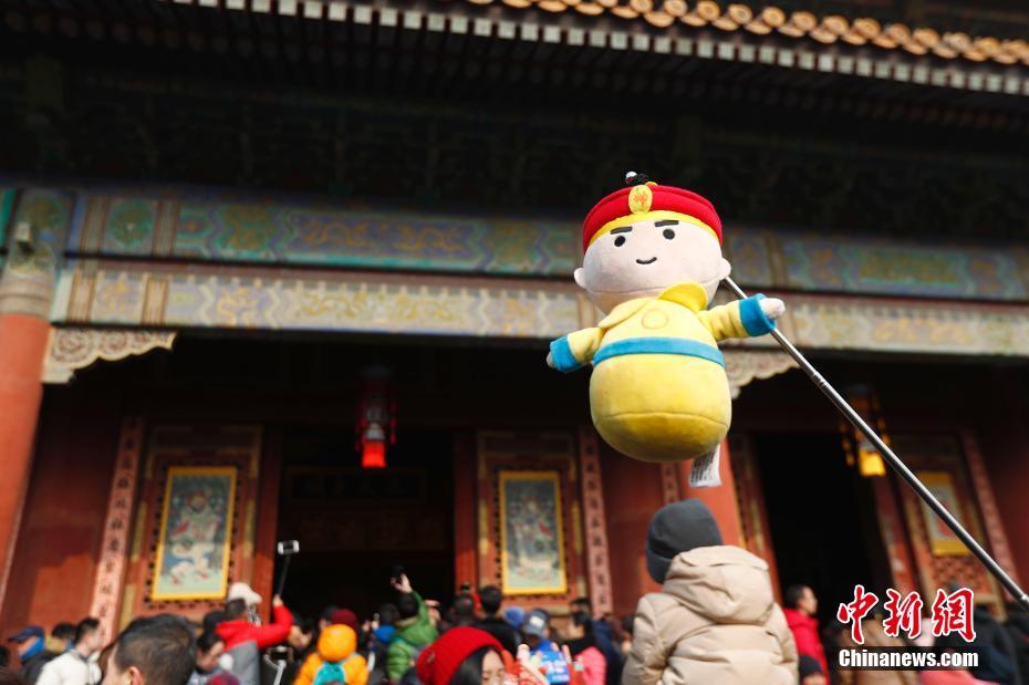 A popular online retailer expanded its product line to include eco friendly home goods